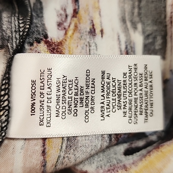 beachlunchlounge sz M beautiful watercolor long sleeve collared  buttons blouse - Picture 8 of 9